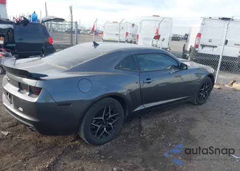2010 Chevrolet Camaro 1Ls из США, поврежденный, VIN 2G1FE1EV3A9189345